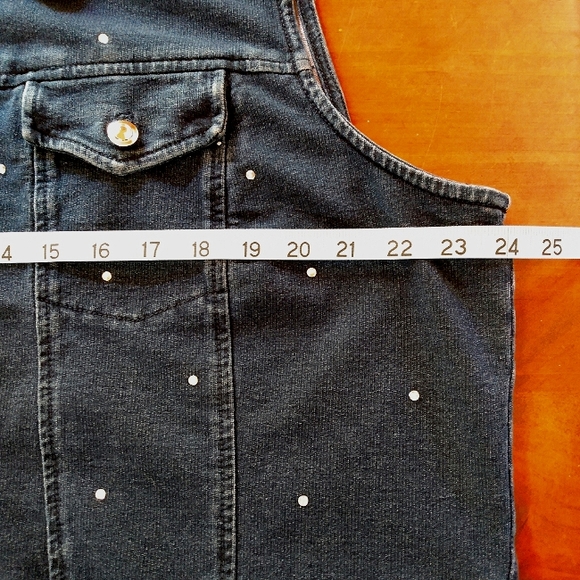 Quacker Factory DreamJeannes Rhinestone Sleeveless Jacket - Picture 4 of 7